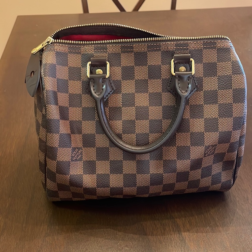 Louis Vuitton Damier Speedy 25